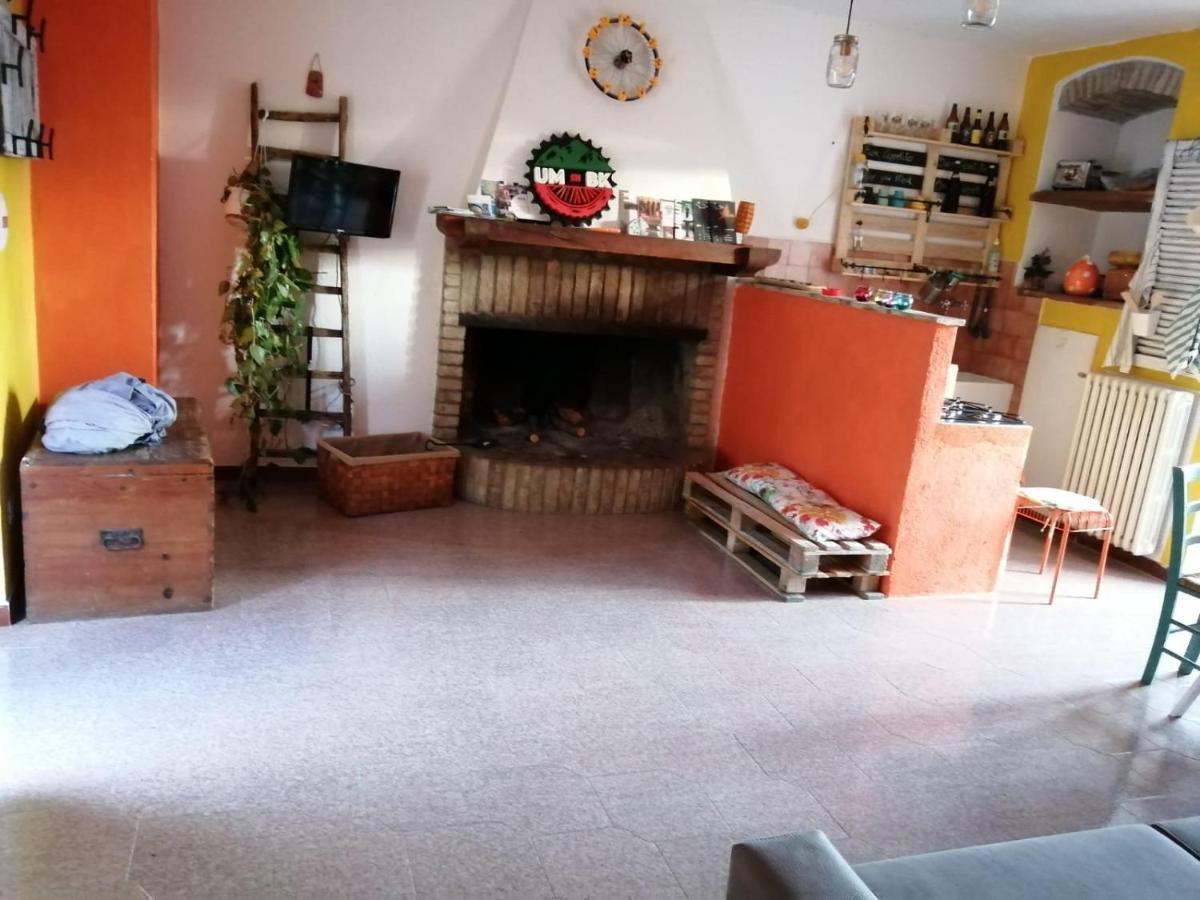 Umbria In Bike B&B Foligno Kültér fotó
